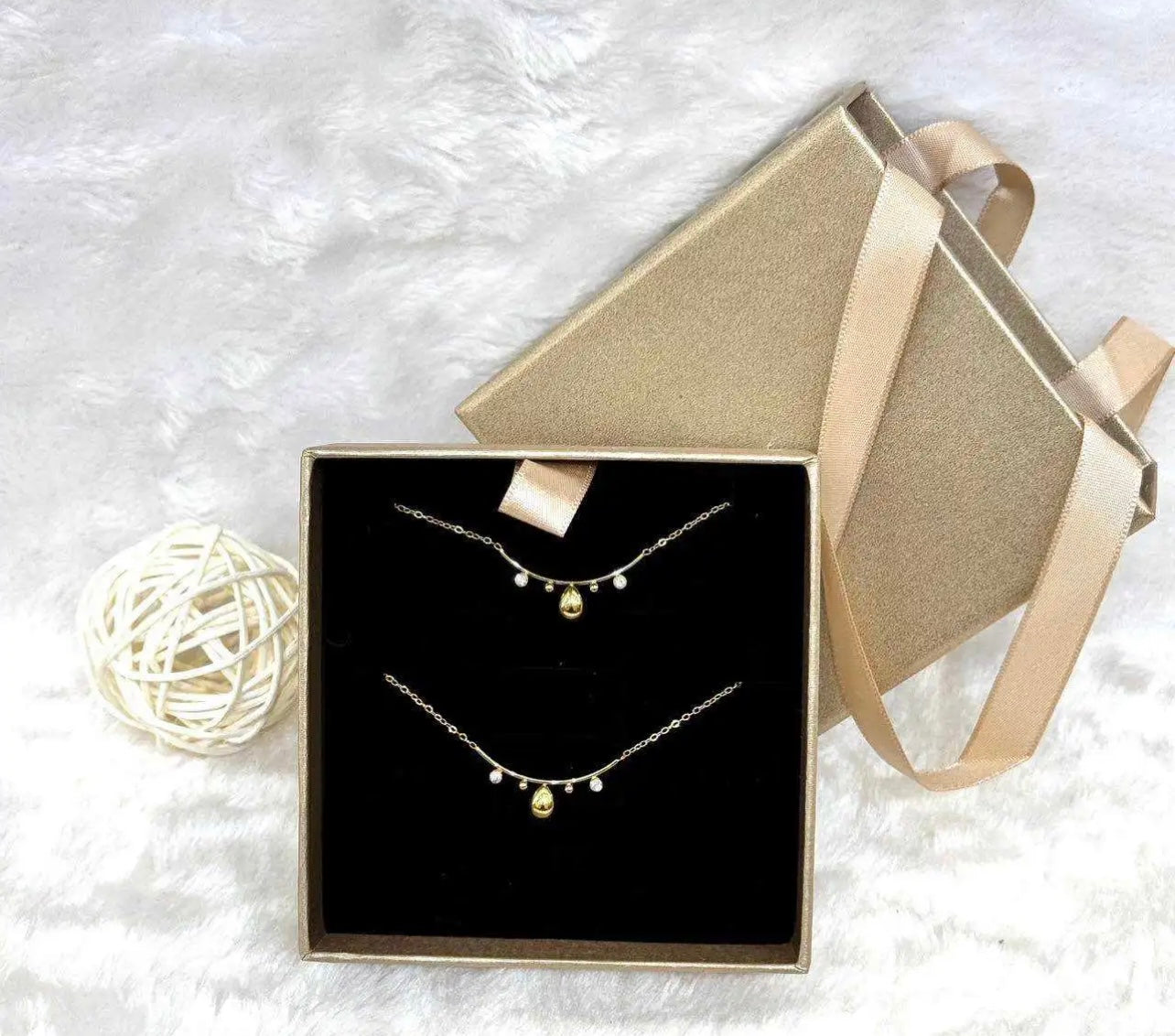 Coffret Noël Acier Inoxydable Argenté ou Doré (Collier+Bracelet)