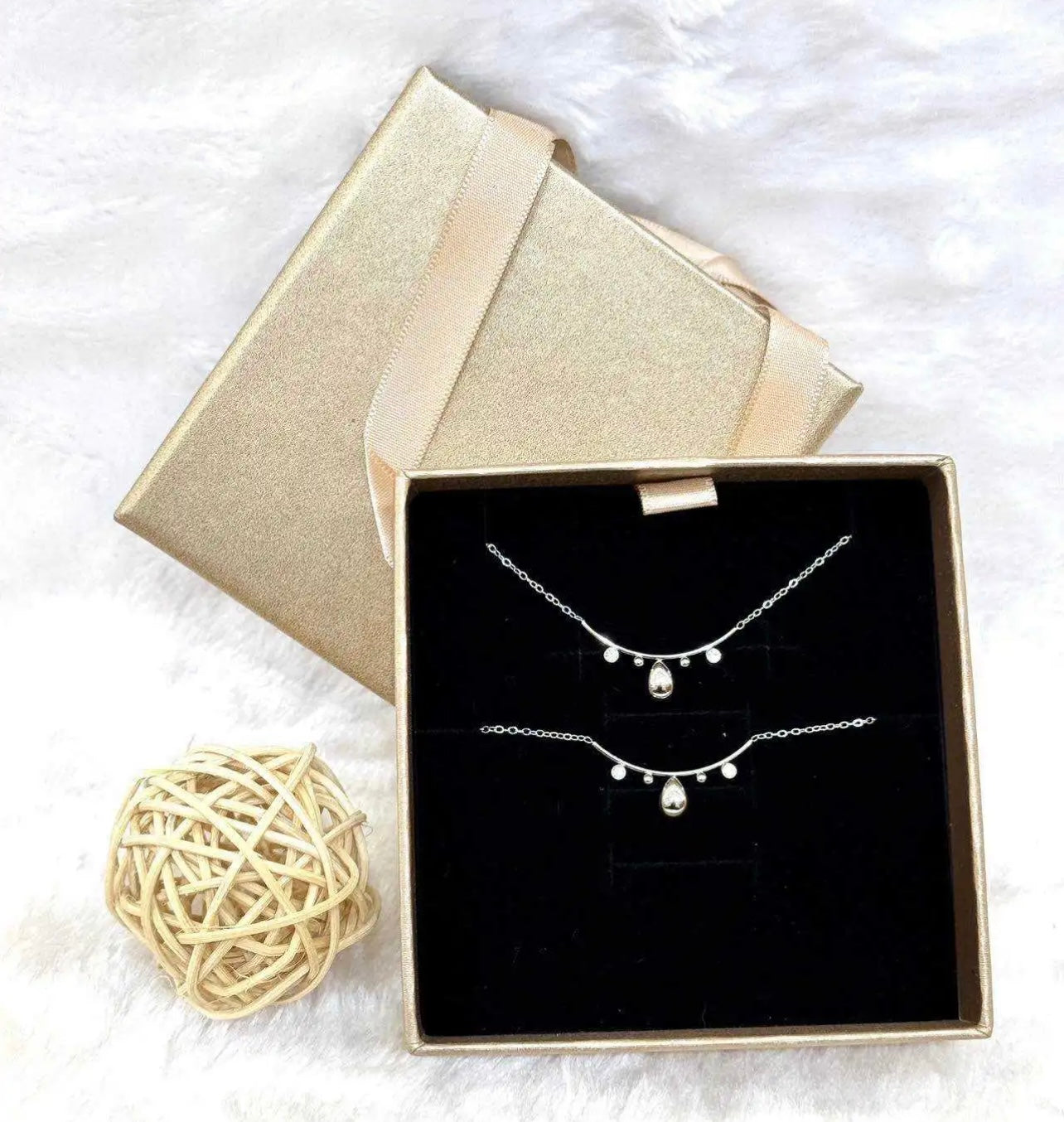 Coffret Noël Acier Inoxydable Argenté ou Doré (Collier+Bracelet)